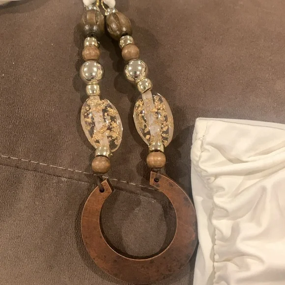 Beautiful Off White Top! Wear Strapless or with detachable accent strap. - Picture 5 of 5